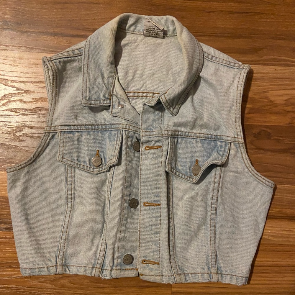 BONGO light washed jean jacket size L